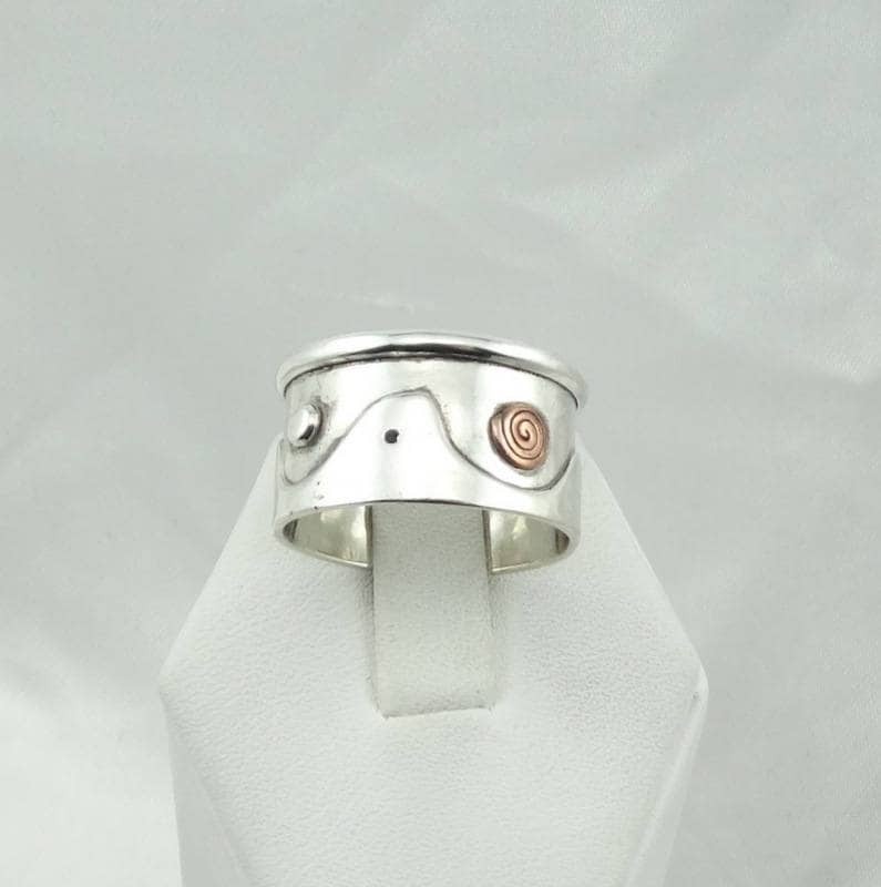 Einzigartiger Punzierter "K" Designer-Ring Aus Sterlingsilber Und Kupfer Kostenloser Versand Größe 10 1/2 #designer-Nar1 von rubysvintagejewelry