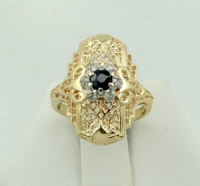 Eleganter 18K Gelbgold Saphir Und Diamant Filigran Ring Größe 4 3/4 Versandkostenfrei #475Sd-Gr1 von rubysvintagejewelry