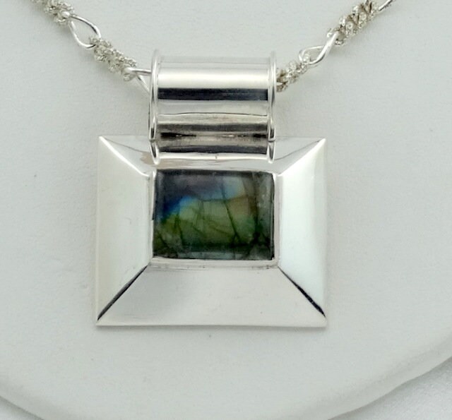 Erhebliche Vintage Sterling Silber Und Labradorit Anhänger Kostenloser Versand 24" Kette #labradorite-Spc14 Erhebliche Vintage Sterling Silber Und Labradorit Anhänger Kostenloser Versand 24" Kette #labradorite-Spc14 von rubysvintagejewelry