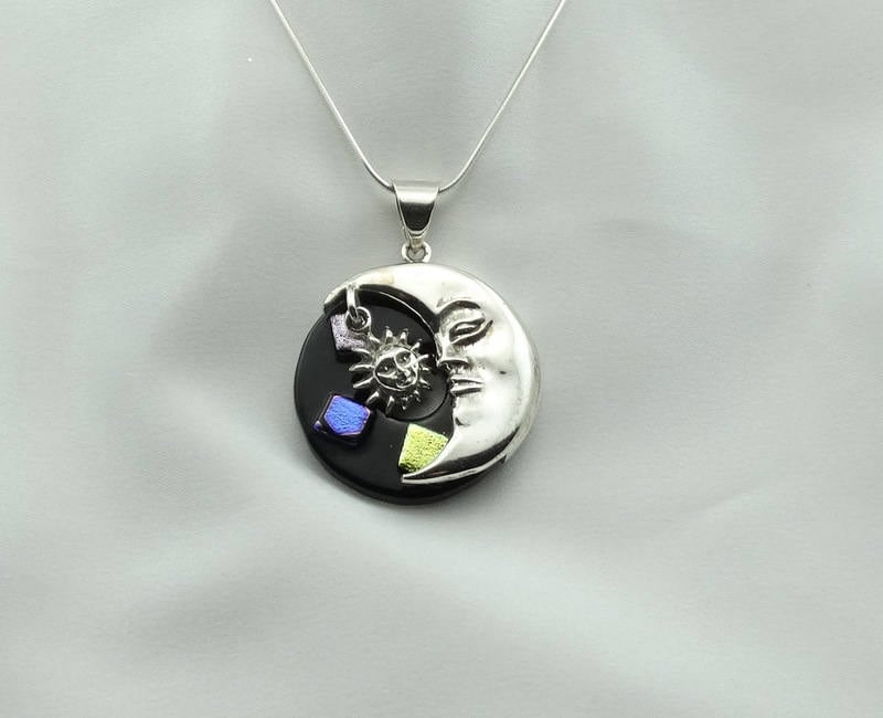 Funky Sonne Mond Und Sterne Sterling Silber Glas Anhänger. Kostenloser Versand 20" Serpentine Kette Enthalten #sunmoon-Spc5 von rubysvintagejewelry