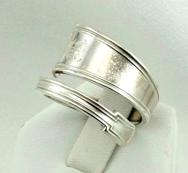 Handgravierter „K"-Initialring Aus Echtem Vintage-sterlingsilber Mit Löffel, Größenverstellbar, Kostenloser Versand #sqrk-F4-Spr4 von rubysvintagejewelry