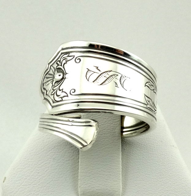 Handgravierter „S"-Initialring Aus Echtem Vintage-sterlingsilber Mit Löffel, Größenverstellbar, Kostenloser Versand #sengr-F8-Spr4 von rubysvintagejewelry
