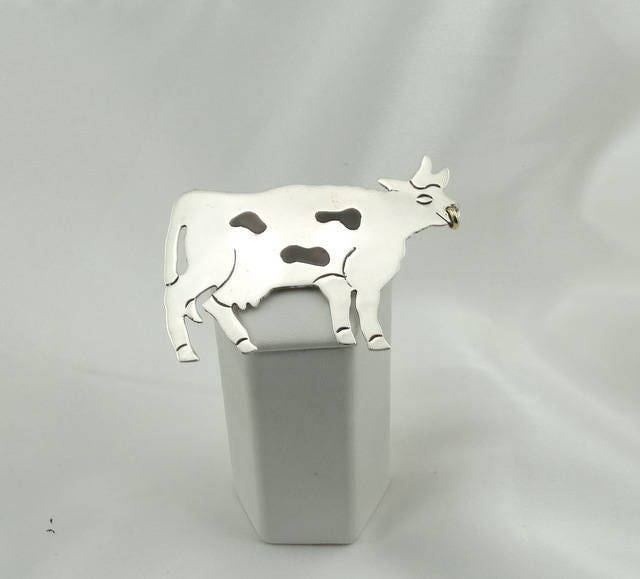 Holen Sie Sich Ihre Mooove Auf Baby Jahrgang Sterling Silber Und Emaille Holstein Milch Kuh Brosche/Pin Kostenloser Versand #dairycow-Br3 von rubysvintagejewelry