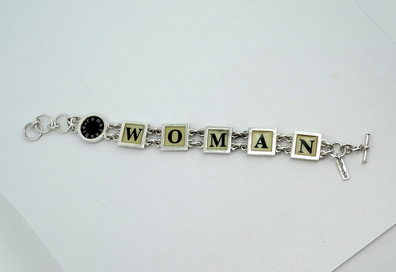 Ich Bin Frau... Höre Mich Brüllen Bemerkenswerte W-O-M-A-N Sterling Silber Armband Mit Knebelverschluss Kostenloser Versand #woman-lb1 Ich Bin Frau... Höre Mich Brüllen Bemerkenswerte W-O-M-A-N Sterling Silber Armband Mit Knebelverschluss Kostenloser Versand #woman-lb1 von rubysvintagejewelry