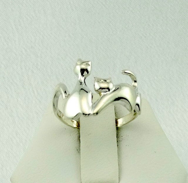 Katzen Einzigartige Handgemachte Sterling Silber Katze Ring Größe 7 3/4 Kostenloser Versand #catsrg-Sr6 von rubysvintagejewelry