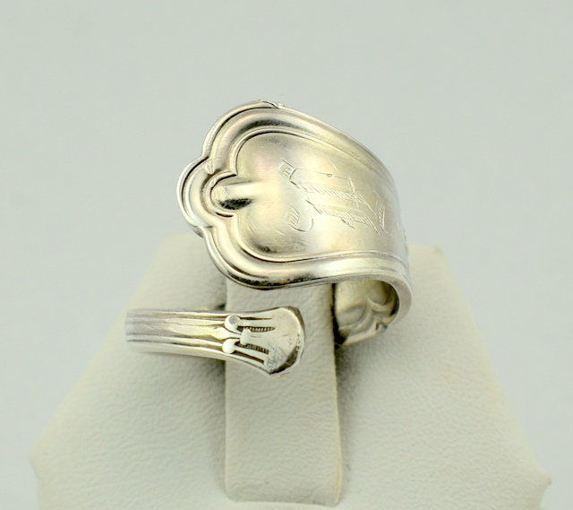Ring Mit Gravur Initial "N" Oder "M" Echt Vintage Handgemachter Sterling Silber Verstellbarer Löffel Größe 7 1/2 Kostenloser Versand" #nm-A4-Spr3 von rubysvintagejewelry