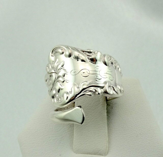 Ring Mit Initialen "Sar" Echt Vintage Handgemacht Sterling Silber Verstellbarer Löffel Ringgröße 5 Kostenloser Versand" #sar5-D7-Spr2 von rubysvintagejewelry