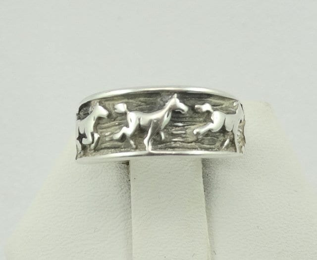 Run Free... Drei Laufpferde Auf Einem Sterling Silber Vintage Ring/Band Größe 6 Versandkostenfrei #horse3-Sr1 von rubysvintagejewelry