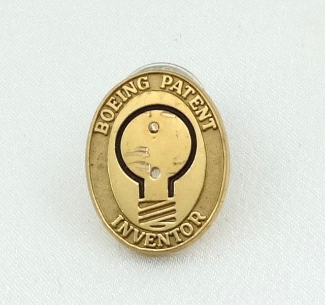Sammlerstücke Boeing Aircraft Co. Inventor Pin Kostenloser Versand #boeing-Pn2 Sammlerstücke Boeing Aircraft Co. Inventor Pin Kostenloser Versand #boeing-Pn2 von rubysvintagejewelry