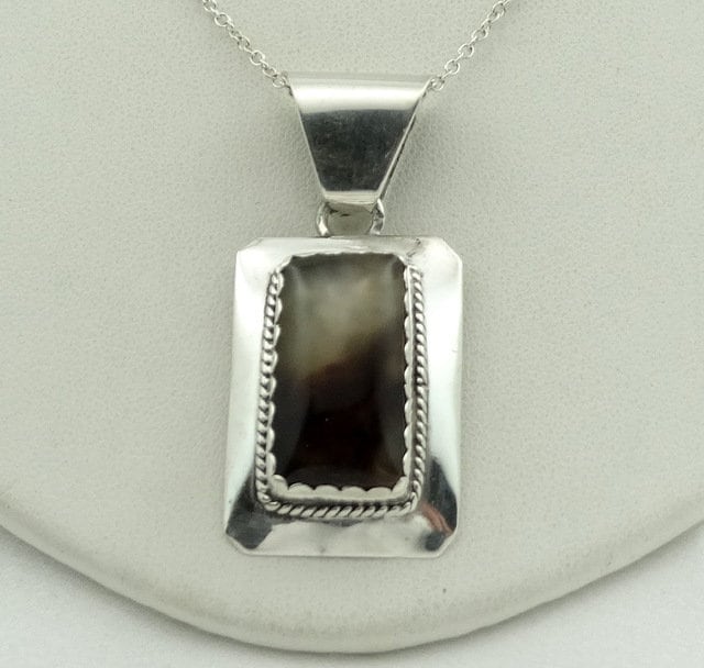Schöne Misty Achat Cabochon in Einem Sterling Silber Anhänger. Kostenloser Versand Mit 20" Kette #misty-Spc10 von rubysvintagejewelry