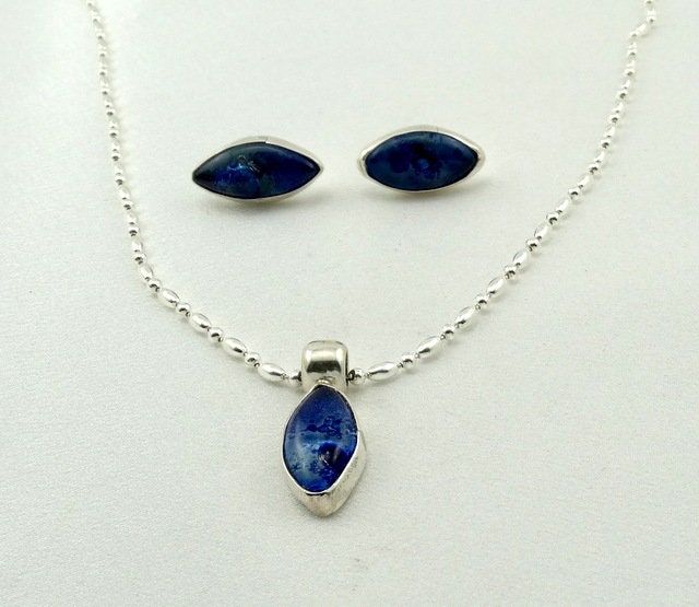 Schöne Vintage Blau "Ozean' Glas Und Sterling Silber Anhänger Ohrring Set Kostenloser Versand #ocean-Set1 von rubysvintagejewelry