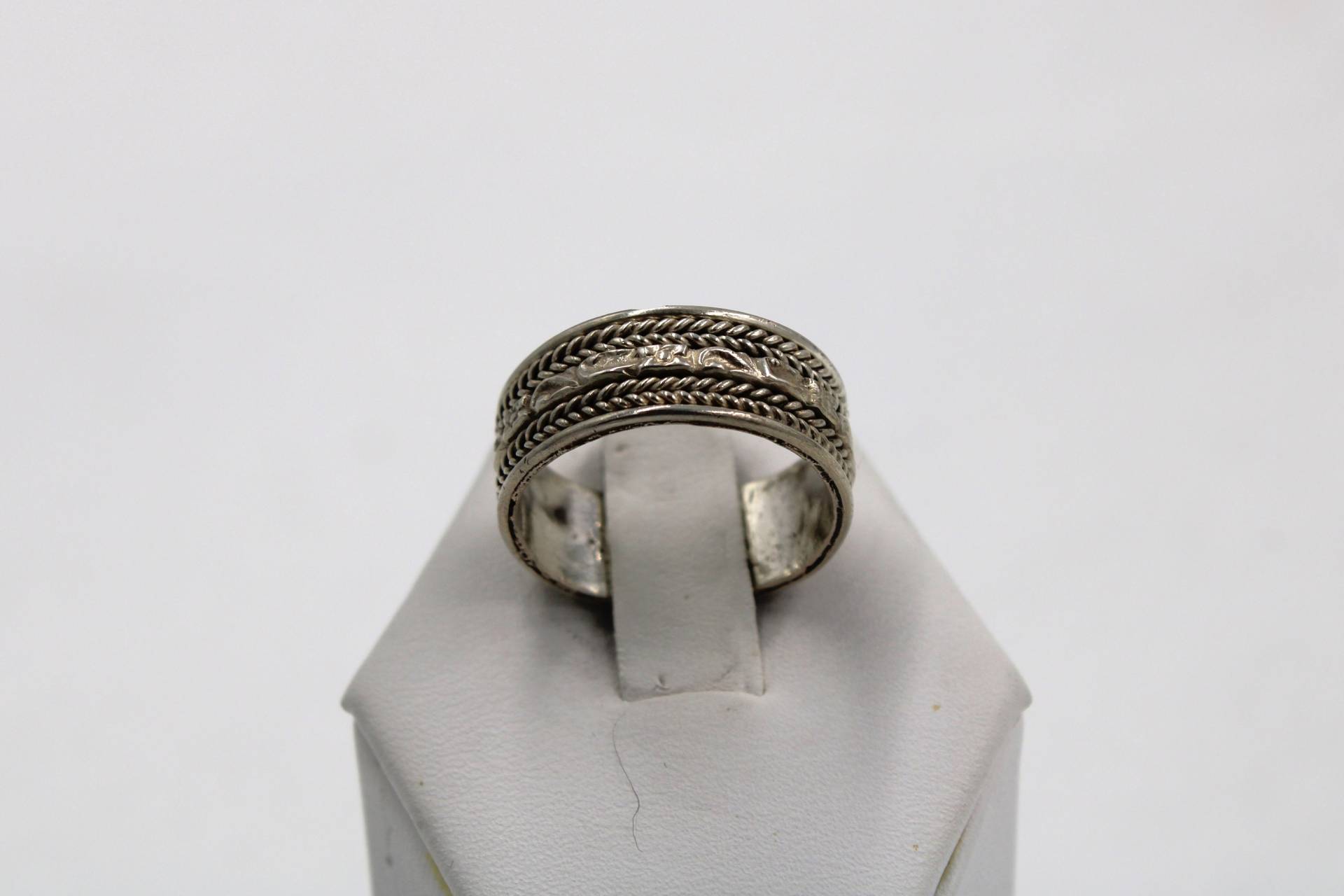 Schöner Massiv Sterling Silber Mit Blumen Und Seil Ring/Band Größe 8 3/4 Kostenloser Versand #opbnd-Sr4 von rubysvintagejewelry