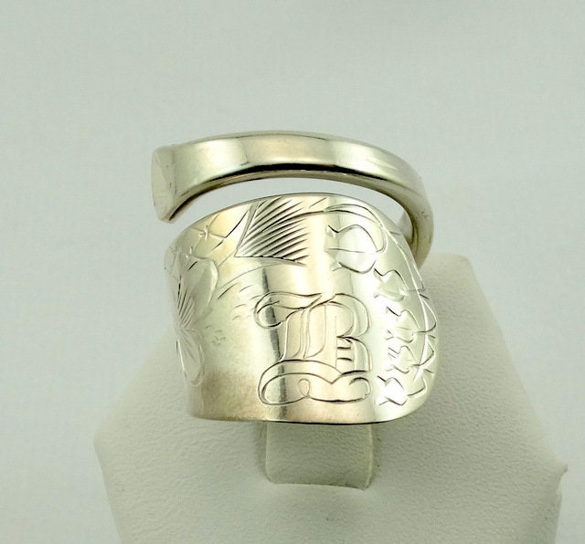 Unikat Vintage Gravur Initiale "B" Floral Echt Handgefertigt Sterling Silber Löffel Ring Größenverstellbar 9 1/2 Versandkostenfrei #b95-Sr11 von rubysvintagejewelry