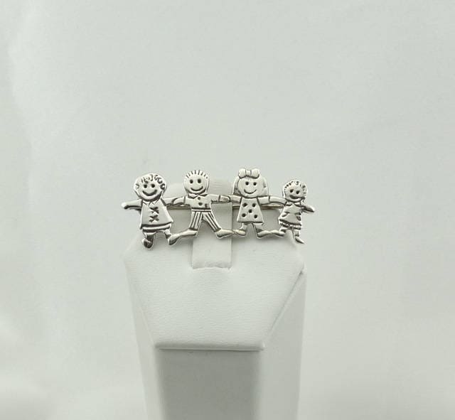Vier Glückliche Kinder Sterling Silber Brosche/Pin Kostenloser Versand #4Kids4-Br4 von rubysvintagejewelry