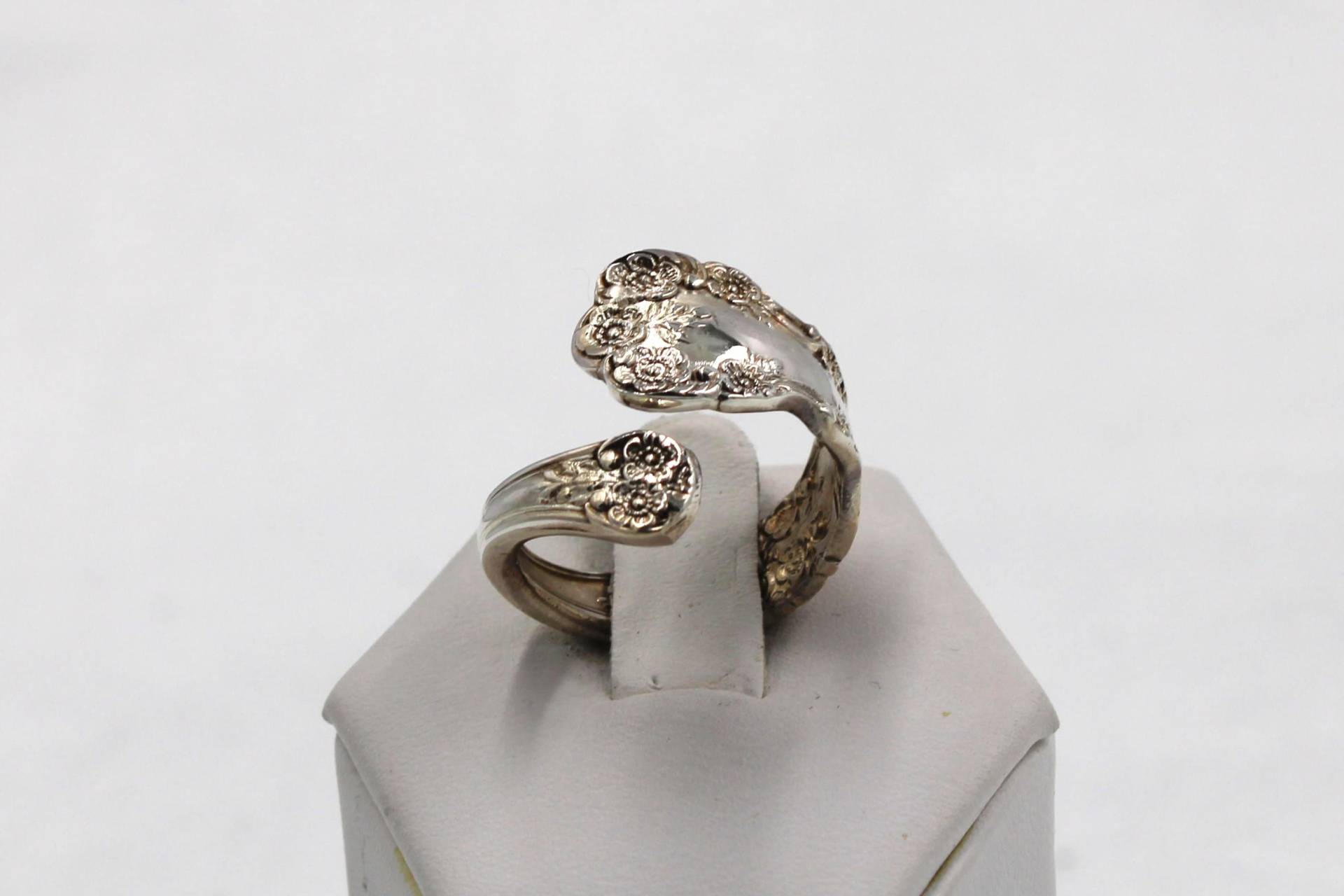 Vintage Blumen Design Handarbeit Sterling Silber Verstellbarer Löffel Ring Größe 5 3/4 Versandkostenfrei #14Fl-Sr20 von rubysvintagejewelry