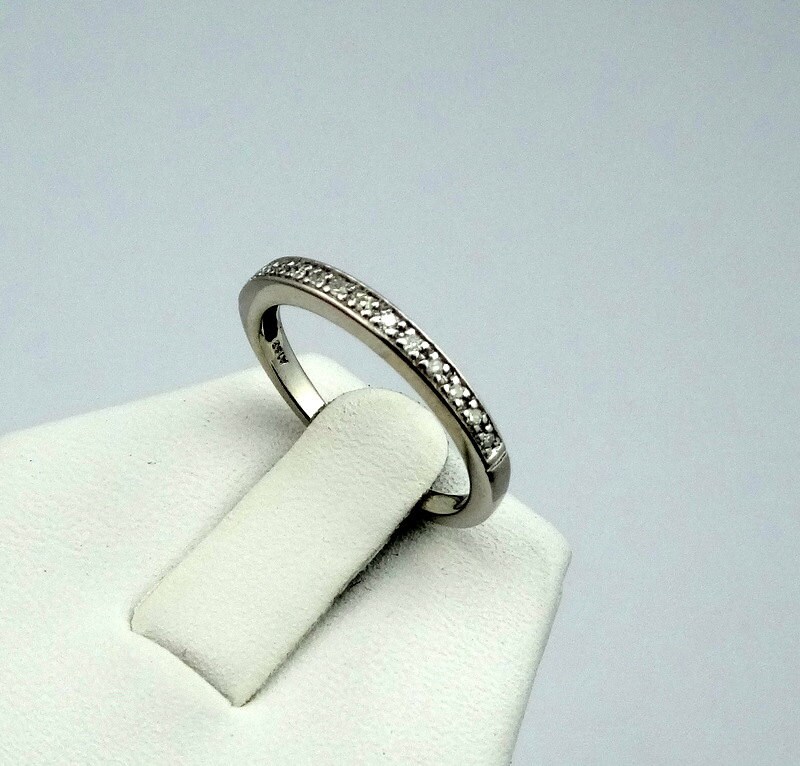 Vintage Diamant Weißgold Band Größe 5 Versandkostenfrei #diawg14K-B1 Vintage Diamant Weißgold Band Größe 5 Versandkostenfrei #diawg14K-B1 von rubysvintagejewelry