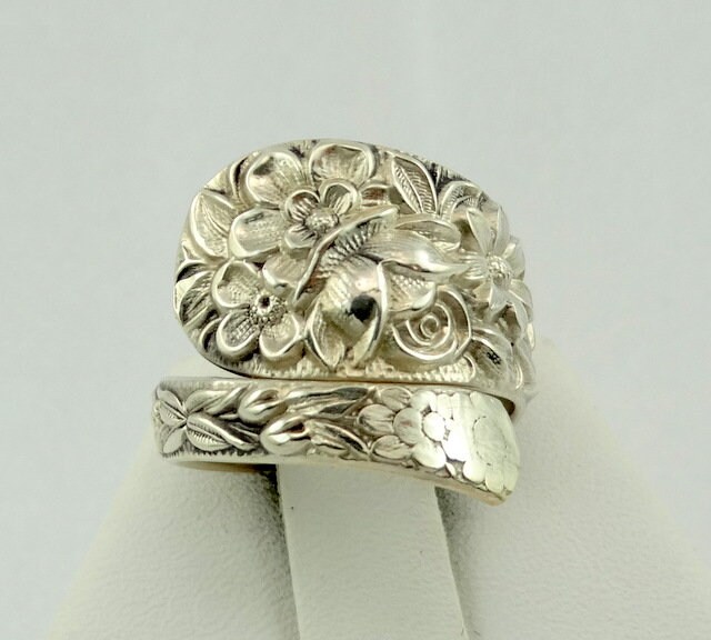 Vintage Filigranes Blumen Design Handarbeit Sterling Silber Verstellbarer Löffel Ring Größe 5 1/4 Versandkostenfrei #kirkflwr-Sr15 von rubysvintagejewelry