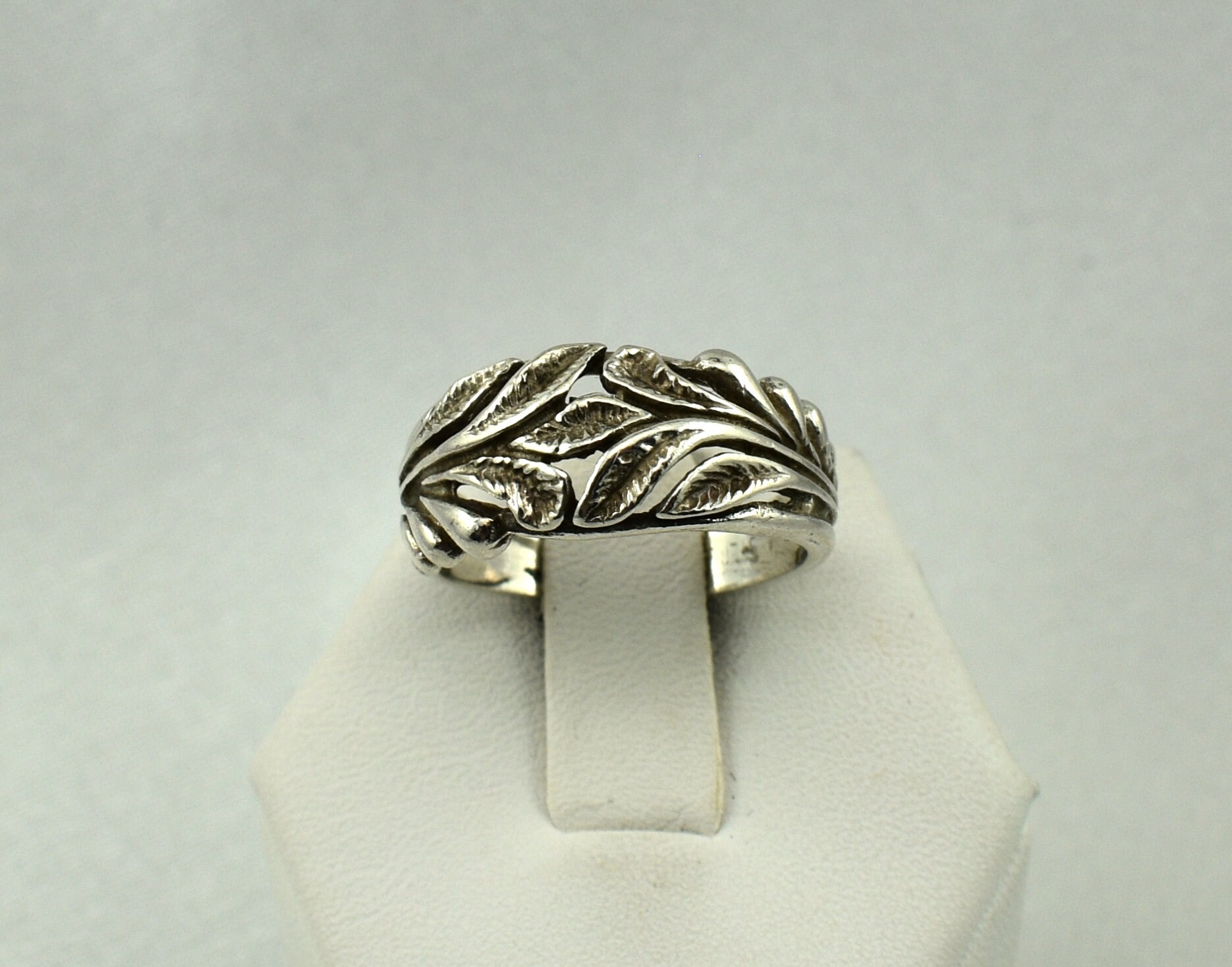 Vintage Hand Gemacht Sterling Silber Blatt Detail Ring #lev814-Sr6 von rubysvintagejewelry