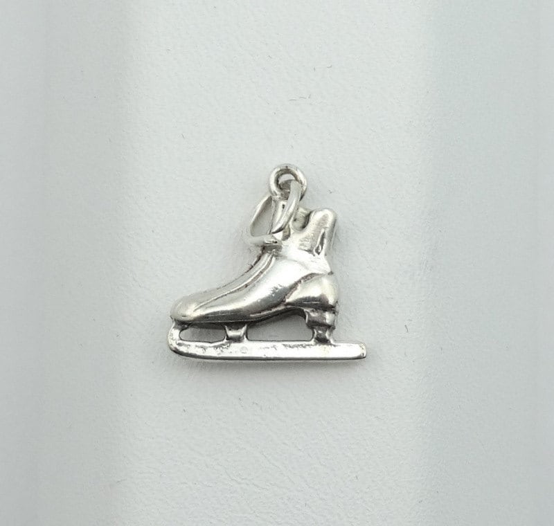 Vintage Solid Sterling Silber Skate Sammlerstück Charme Kostenloser Versand #skate-cm1 Vintage Solid Sterling Silber Skate Sammlerstück Charme Kostenloser Versand #skate-cm1 von rubysvintagejewelry