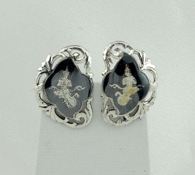 Vintage Thai Emaille Und Sterling Silber Schraube Zurück Ohrringe Kostenloser Versand #sbthai-Erg7 von rubysvintagejewelry