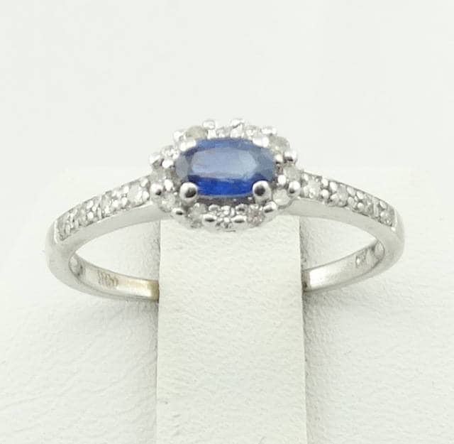 Wunderschöner Ceylon Blauer Saphir Und Halo Der Diamanten in Einem 14K Weißgold Ring Größe 6 3/4 Versandkostenfrei #ceylon-Gr4 Wunderschöner Ceylon Blauer Saphir Und Halo Der Diamanten in Einem 14K Weißgold Ring Größe 6 3/4 Versandkostenfrei #ceylon-Gr4 von rubysvintagejewelry