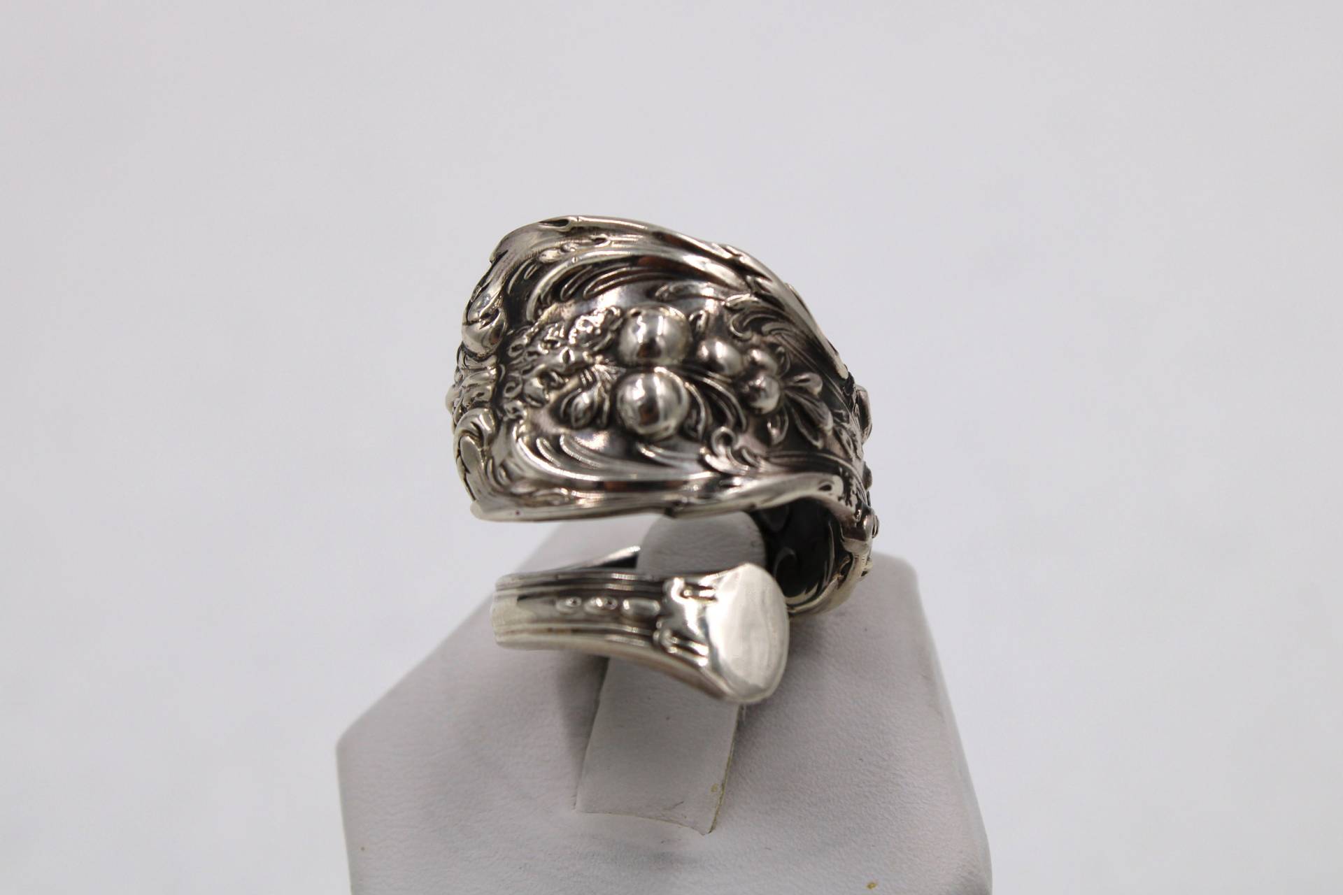 Wunderschöner Vintage Design Handgemachter Sterling Silber Verstellbarer Löffel Ring Größe 8 Kostenloser Versand #peach-Sr19 von rubysvintagejewelry