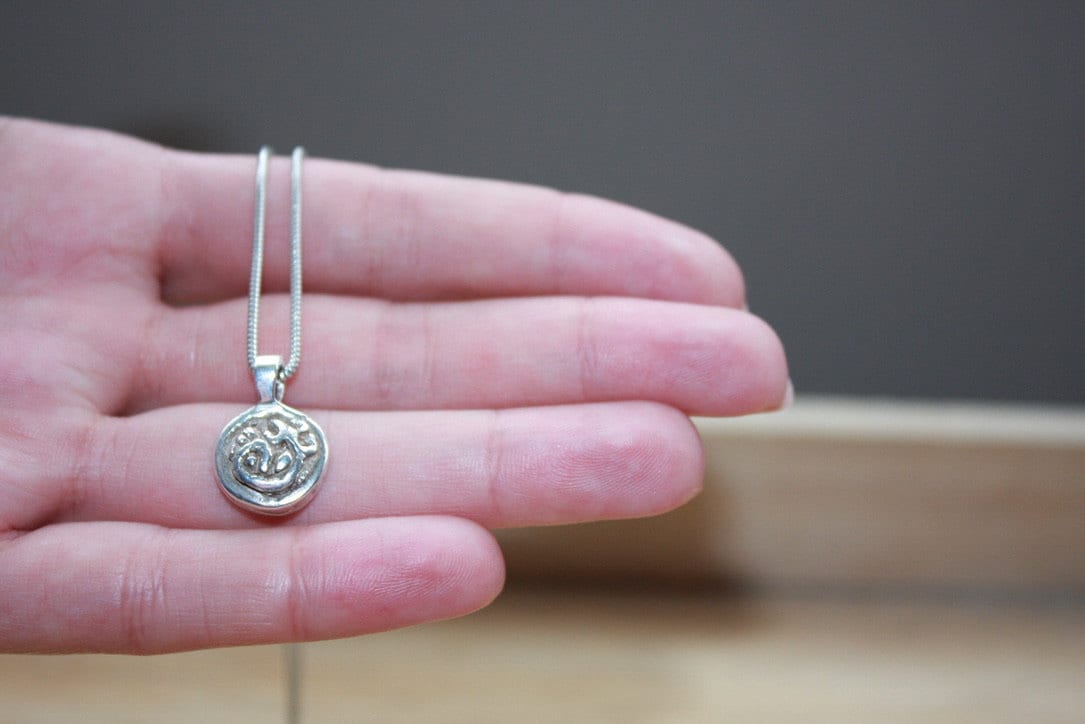 Farn Kette | Handgefertigter Silberfarbener Wachs Geschnitzter Anhänger Silber 18" Schlangenkette Farn Kette | Handgefertigter Silberfarbener Wachs Geschnitzter Anhänger Silber 18" Schlangenkette von runawaytait