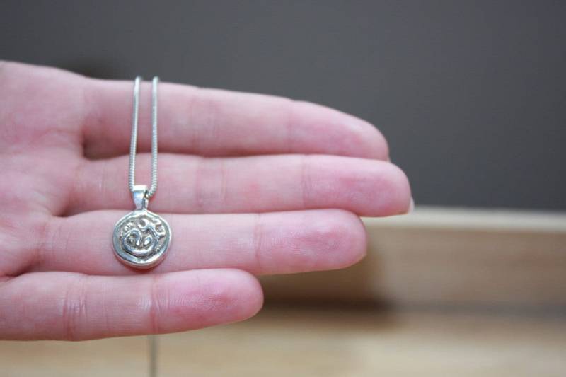 Farn Kette | Handgefertigter Silberfarbener Wachs Geschnitzter Anhänger Silber 18" Schlangenkette Farn Kette | Handgefertigter Silberfarbener Wachs Geschnitzter Anhänger Silber 18" Schlangenkette von runawaytait