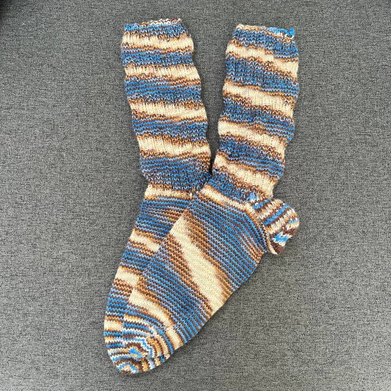 Handgestrickte Socken - Unikate in Verschiedenen Größen Und Mustern Ohne Nähte von rundundbuntShop