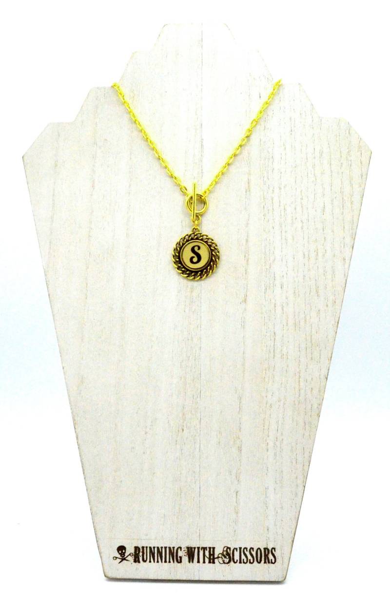 Goldene Individuelle Initialen Halskette Goldene Individuelle Initialen Halskette von runningwithscissorss