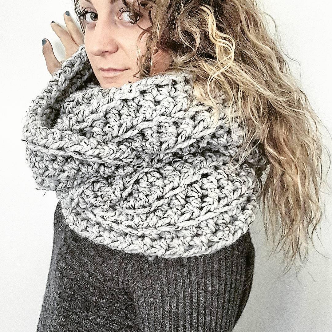 Oversized Infinity Schal, Extra Großer Langer Grobstrick Decken Unendlichkeits-Schal Lang Oversized Infinity Schal, Extra Großer Langer Grobstrick Decken Unendlichkeits-Schal Lang von rustiknits