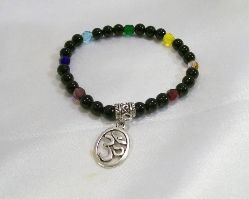 Om Chakra Armband Stretcharmband Mit Erschwinglich Ooak von rykasbeads