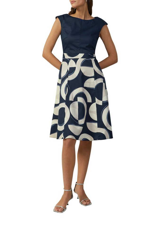 s.Oliver BLACK LABEL A-Linien-Kleid mit All-Over Print s.Oliver BLACK LABEL A-Linien-Kleid mit All-Over Print von s.Oliver BLACK LABEL