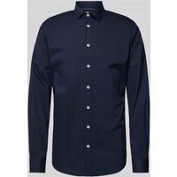 s.Oliver BLACK LABEL Tailored Fit Business-Hemd mit Kentkragen in Marine, Größe 39 von s.Oliver BLACK LABEL