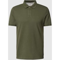 s.Oliver RED LABEL Poloshirt mit Label-Detail in Oliv, Größe L s.Oliver RED LABEL Poloshirt mit Label-Detail in Oliv, Größe L von s.Oliver RED LABEL