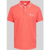 s.Oliver RED LABEL Regular Fit Poloshirt mit Label-Print in Koralle, Größe M von s.Oliver RED LABEL