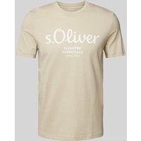 s.Oliver RED LABEL Regular Fit T-Shirt aus reiner Baumwolle mit Statement-Label-Print in Beige, Größe S von s.Oliver RED LABEL