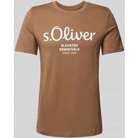 s.Oliver RED LABEL Regular Fit T-Shirt aus reiner Baumwolle mit großem Label Print in Mittelbraun, Größe XXL s.Oliver RED LABEL Regular Fit T-Shirt aus reiner Baumwolle mit großem Label Print in Mittelbraun, Größe XXL von s.Oliver RED LABEL