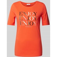 s.Oliver RED LABEL T-Shirt mit Label-Prints Modell 'ENJOY' in Koralle, Größe 44 von s.Oliver RED LABEL