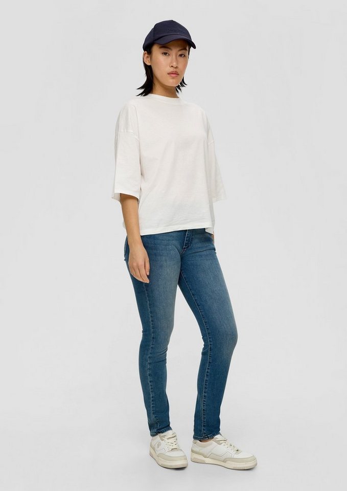 s.Oliver 5-Pocket-Jeans Jeans Betsy / Slim Fit / Mid Rise / Slim Leg / Baumwollstretch Nieten, Label-Patch von s.Oliver