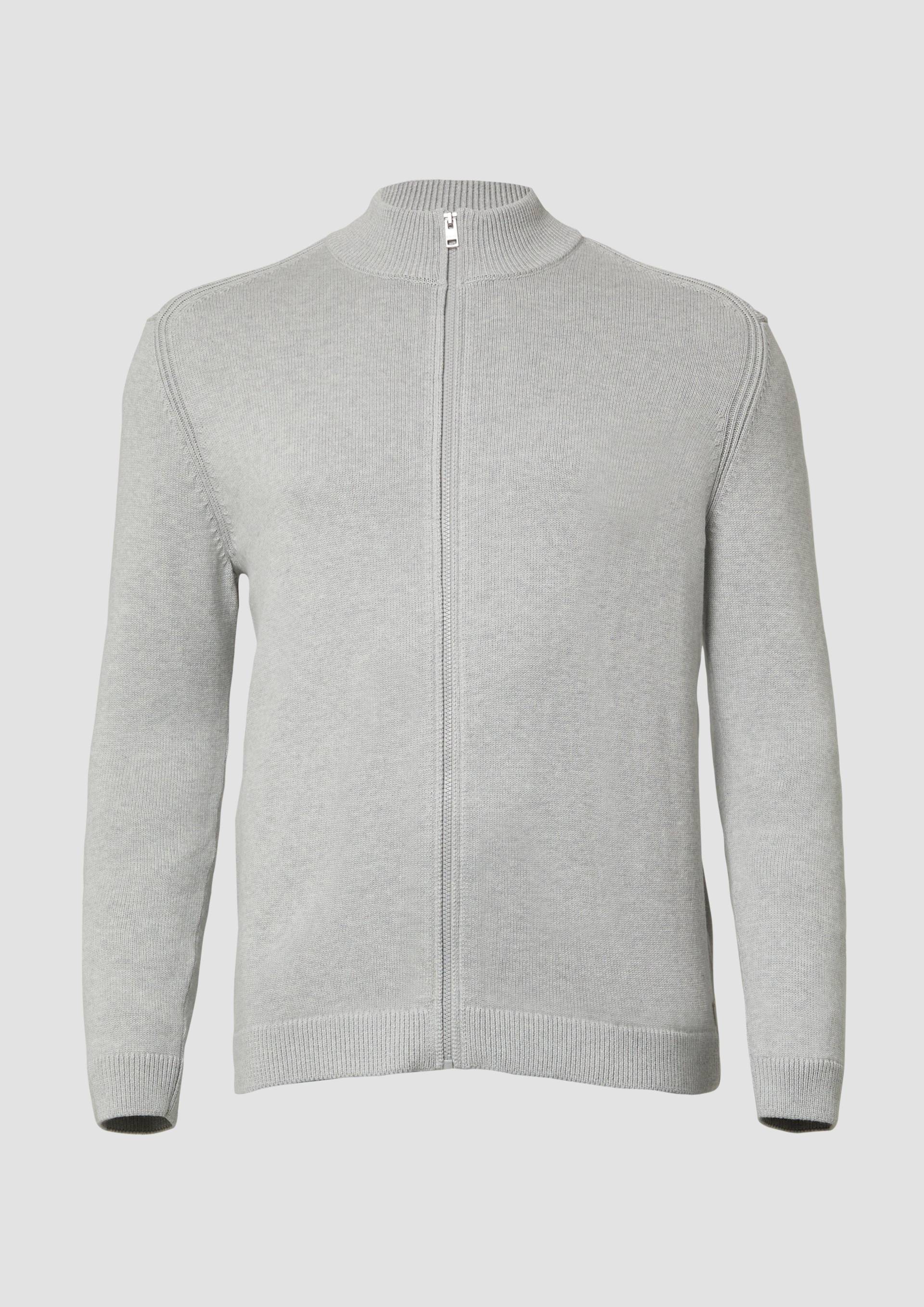 s.Oliver - Baumwoll-Strickjacke mit Stehkragen und Logo-Patch, Herren, grau von s.Oliver