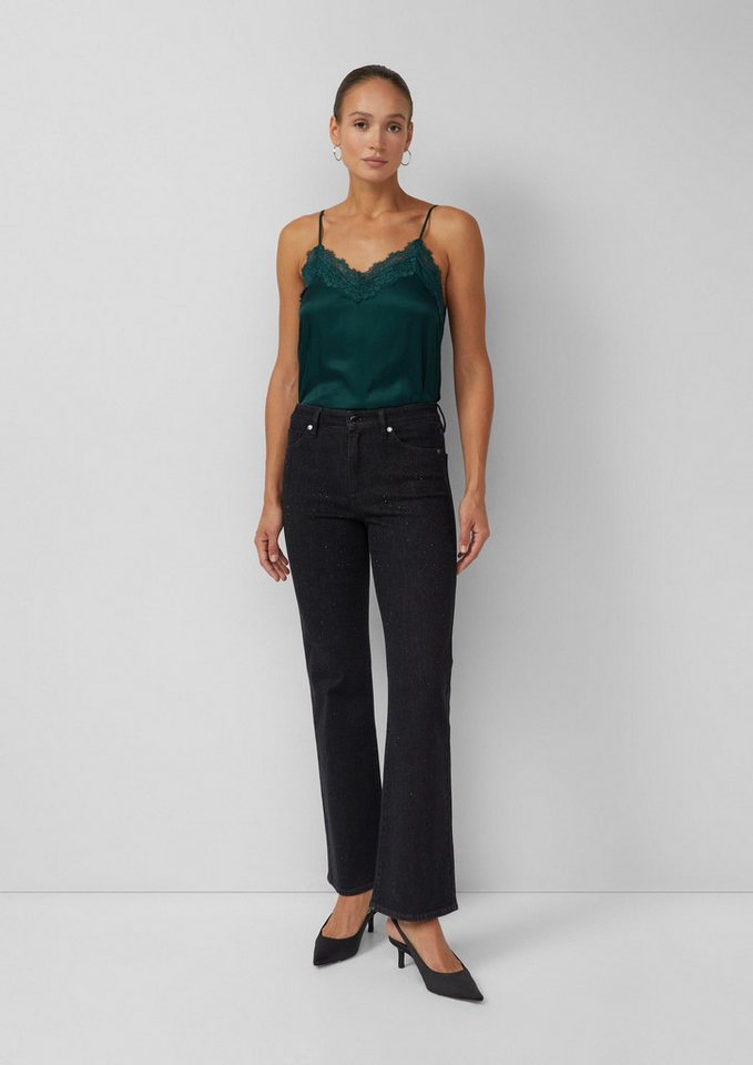s.Oliver Bootcut-Jeans Jeans-Hose Jeans / Regular Fit / High Rise / Flared Leg / mit Schmucksteinen von s.Oliver