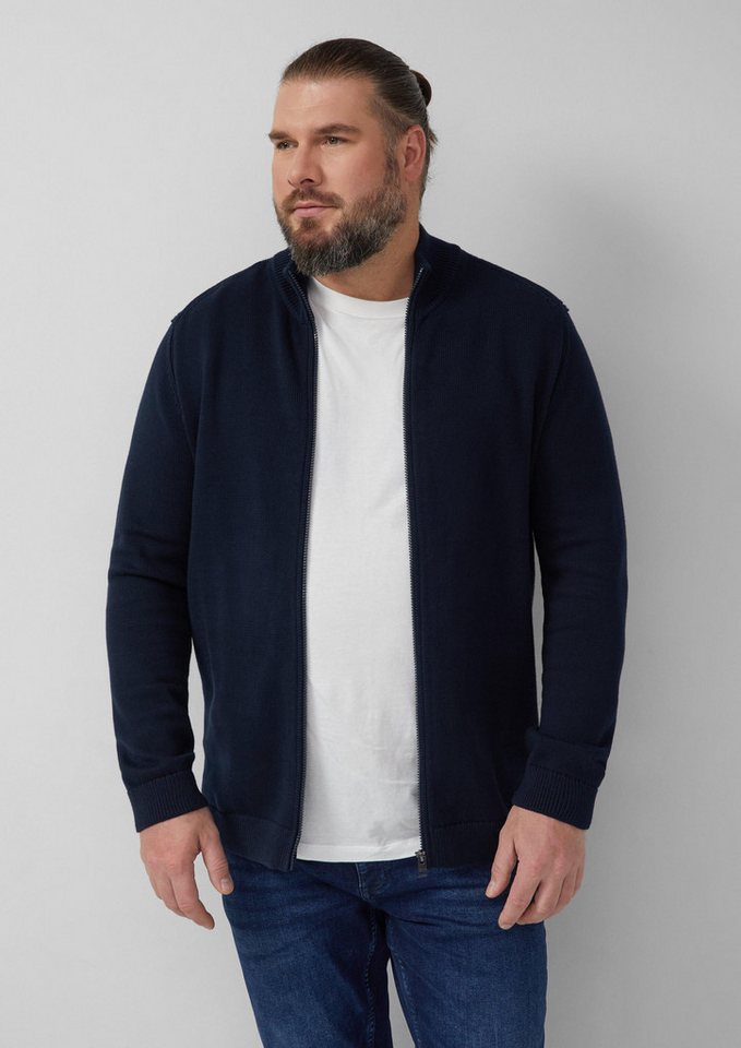 s.Oliver Cardigan Strickjacke Baumwoll-Strickjacke mit Stehkragen und Logo-Patch von s.Oliver