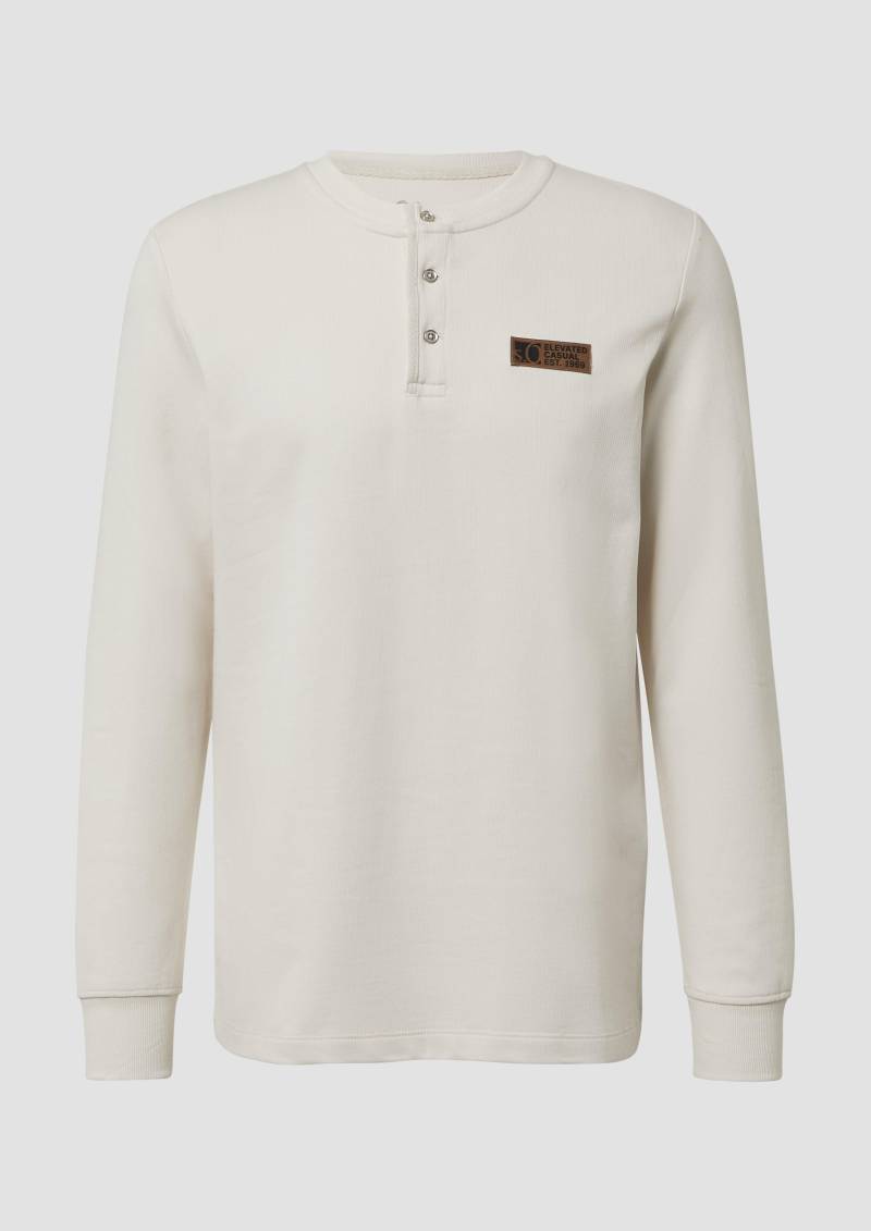 s.Oliver - Geripptes Henley-Shirt mit Label-Patch, Herren, creme von s.Oliver