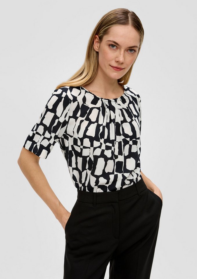 s.Oliver Kurzarmbluse Bluse Gemusterte Bluse mit Falten-Details von s.Oliver