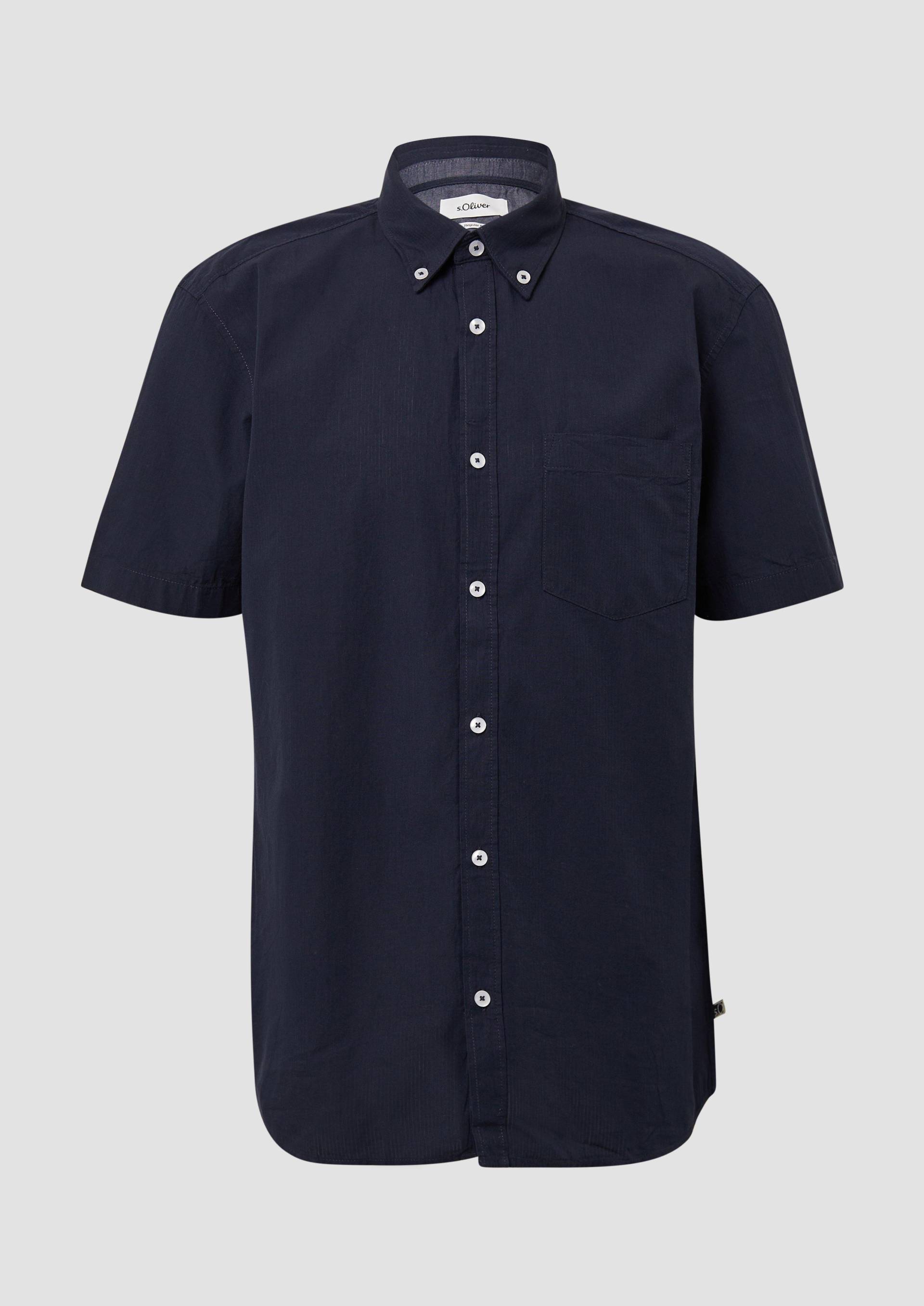 s.Oliver - Regular Fit: Kurzarmhemd mit Struktur-Streifen und Button-Down-Kragen, Herren, blau s.Oliver - Regular Fit: Kurzarmhemd mit Struktur-Streifen und Button-Down-Kragen, Herren, blau von s.Oliver