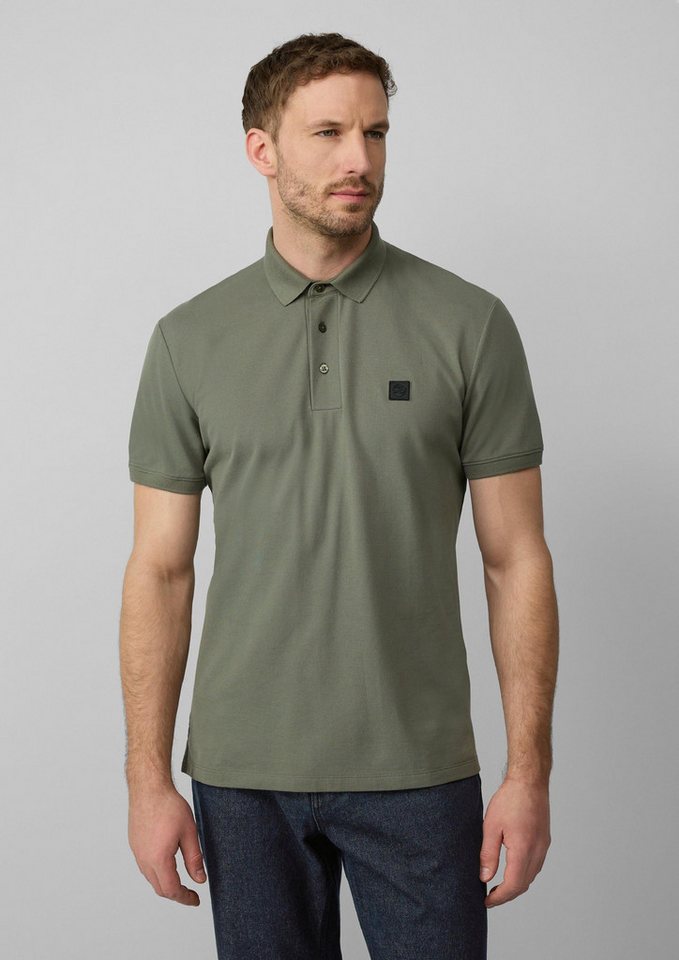 s.Oliver Kurzarmshirt Polo-Shirt Piqué-Poloshirt aus Baumwollstretch mit Label-Patch von s.Oliver