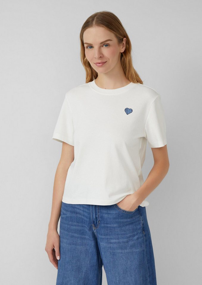 s.Oliver Kurzarmshirt T-Shirt T-Shirt aus Interlockjersey mit kleinem Patch von s.Oliver