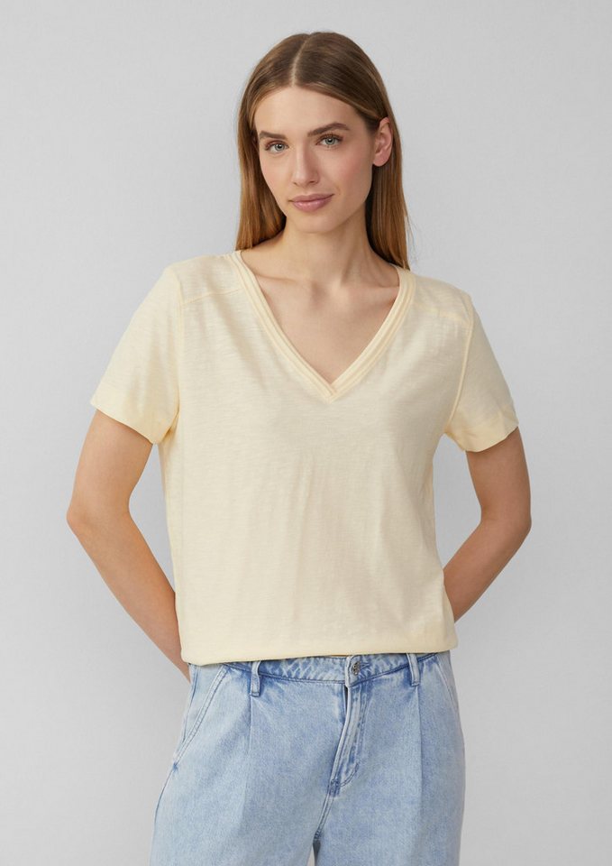 s.Oliver Kurzarmshirt T-Shirt T-Shirt aus Flammgarn mit V-Ausschnitt von s.Oliver