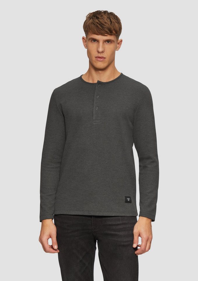 s.Oliver Langarmshirt T-Shirt Geripptes Langarmshirt mit Henley-Ausschnitt von s.Oliver